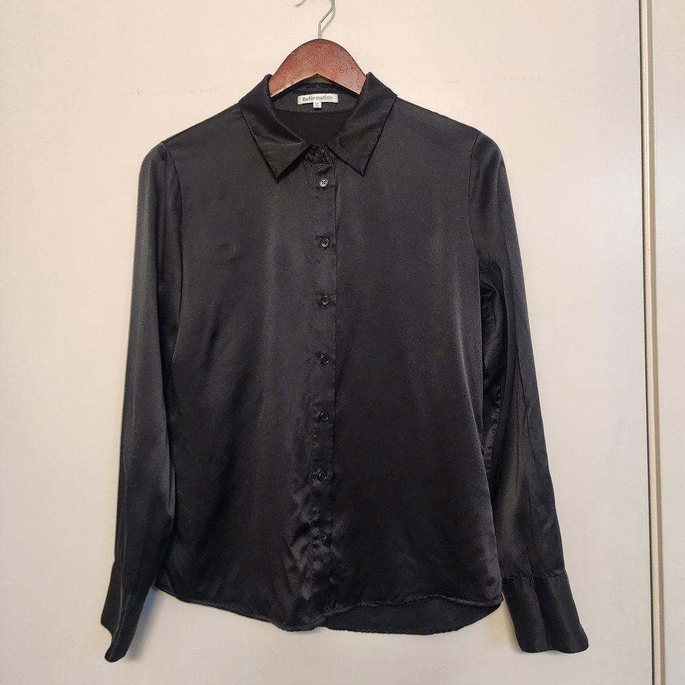 Reformation Women's Elegant 100%‎ Silk Black Shirt - Picture 2 of 9